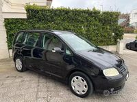 Usata VW Touran 101 CV (74 kW) 2004 Nero Monovolume