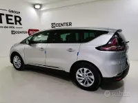 Usata Renault Espace Intens 160 CV (117 kW) 2016 Grigio Monovolume