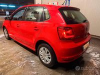 Usata VW Polo Trendline 60 CV (44 kW) 2015 Rosso Utilitaria