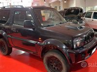 Usata Suzuki Jimny 65 CV (47 kW) 2005 Nero / metallizzato SUV