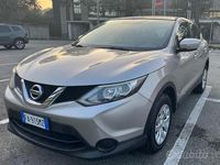 Usata Nissan Qashqai Visia 116 CV (85 kW) 2015 Grigio SUV