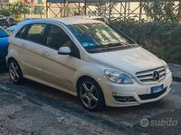 Usata Mercedes B200 193 CV (141 kW) 2009 Bianco Monovolume