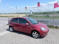 Usata Ford Fiesta 75 CV (55 kW) 2008 Rosso Utilitaria