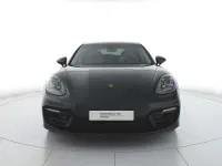 Usata Porsche Panamera S E-Hybrid Platinum Edition 462 CV (339 kW) 2023 Grigio vulcano metallizzato Utilitaria