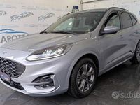 Usata Ford Kuga ST-Line X 120 CV (88 kW) 2021 Solar silver SUV