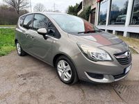 Usata Opel Meriva 120 CV (88 kW) 2016 Grigio minerale chiaro Monovolume