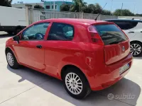 Usata Fiat Punto 75 CV (55 kW) 2015 Rosso Utilitaria