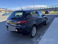 Usata Alfa Romeo 147 Exclusive 120 CV (88 kW) 2007 Nero Utilitaria