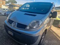 Usata Renault Trafic Komfort 114 CV (83 kW) 2011 Grigio Monovolume