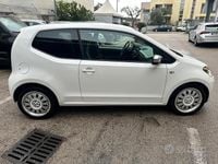 Usata VW up! 75 CV (55 kW) 2012 Bianco Utilitaria