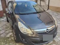Usado Opel Corsa 85 HP (62 kW) 2012 Cinzento Citadino