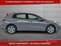 Usata VW Golf VIII Life 116 CV (85 kW) 2023 Grigio Berlina