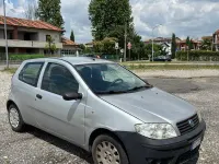 Usata Fiat Punto Active 60 CV (44 kW) 2011 Grigio Utilitaria