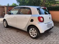 Usata Smart ForFour 71 CV (52 kW) 2017 Bianco Utilitaria
