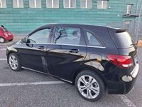 Usata Mercedes B180 Premium 109 CV (80 kW) 2016 Monovolume