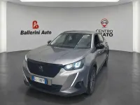Usata Peugeot 2008 Active 102 CV (75 kW) 2022 Argento SUV