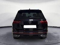 Usata VW Tiguan R-line 150 CV (110 kW) 2023 Nero SUV