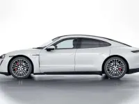 Usata Porsche Taycan 4S Performance Package 419 kW (571 CV) 2023 Bianco Berlina