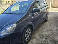 Usata Opel Zafira Cosmo 125 CV (91 kW) 2012 Nero Monovolume