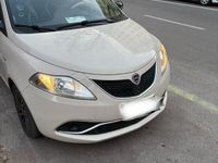 Usata Lancia Ypsilon 80 CV (58 kW) 2016 Utilitaria