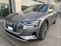Usata Audi e-tron Ambiente 300 kW (408 CV) 2020 Grigio SUV