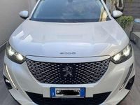 Usata Peugeot 2008 Active 100 kW (136 CV) 2021 Bianco SUV