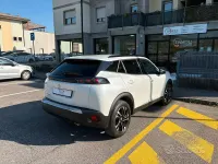 Usata Peugeot 2008 GT-line 131 CV (96 kW) 2022 Bianco SUV