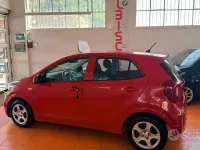Usata Kia Picanto Active 65 CV (47 kW) 2018 Rosso Utilitaria