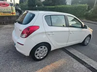 Usata Hyundai i20 Edition 85 CV (62 kW) 2013 Bianco Utilitaria