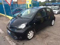 Usata Toyota Aygo Active 68 CV (50 kW) 2012 Nero Utilitaria