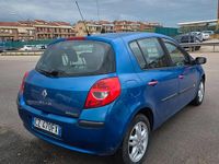 Usata Renault Clio II Luxe 70 CV (51 kW) 2006 Blu Berlina