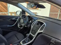 Usata Opel Astra 82 CV (60 kW) 2011 Grigio Station wagon