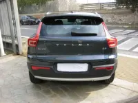 Usata Volvo XC40 Momentum 150 CV (110 kW) 2020 Denim blue (metallizzato) SUV
