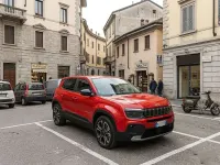 Usata Jeep Avenger Altitude 101 CV (74 kW) 2023 Rosso SUV