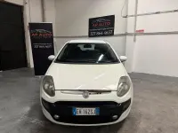 Usata Fiat Grande Punto S 75 CV (55 kW) 2011 Bianco Utilitaria