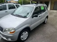 Usata Suzuki Ignis GL 83 CV (61 kW) 2002 Argento Utilitaria
