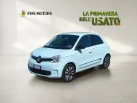 Usata Renault Twingo Techno 30 kW (42 CV) 2022 Blu Utilitaria