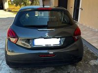 Usata Peugeot 208 75 CV (55 kW) 2017 Utilitaria