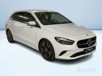 Usata Mercedes B180 Advanced 116 CV (85 kW) 2023 Bianco metallizzato Utilitaria