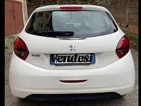 Usata Peugeot 208 Active 75 CV (55 kW) 2018 Bianco Utilitaria