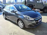 Usata Peugeot 208 Allure 75 CV (55 kW) 2016 Grigio Utilitaria