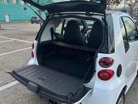 Begagnad Smart ForTwo Coupé Brabus 102 HK (75 kW) 2014 Vit Sportkupé