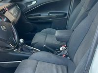 Usata Alfa Romeo Giulietta Veloce 105 CV (77 kW) 2013 Bianco Berlina