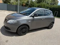 Usata Lancia Ypsilon Silver 69 CV (50 kW) 2014 Grigio Utilitaria