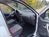 Usata Dacia Duster Lauréate 110 CV (80 kW) 2013 Bianco SUV