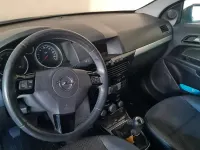 Usata Opel Astra 125 CV (91 kW) 2009 Nero Berlina