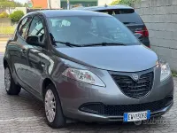 Usata Lancia Ypsilon 69 CV (50 kW) 2014 Grigio Utilitaria