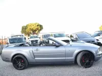 Usata Ford Mustang GT 213 CV (156 kW) 2007 Grigio Cabrio