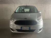 Usata Ford Tourneo Courier 75 CV (55 kW) 2015 Argento Monovolume