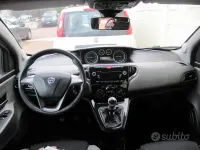 Usata Lancia Ypsilon Gold 85 CV (62 kW) 2014 Grigio Utilitaria
